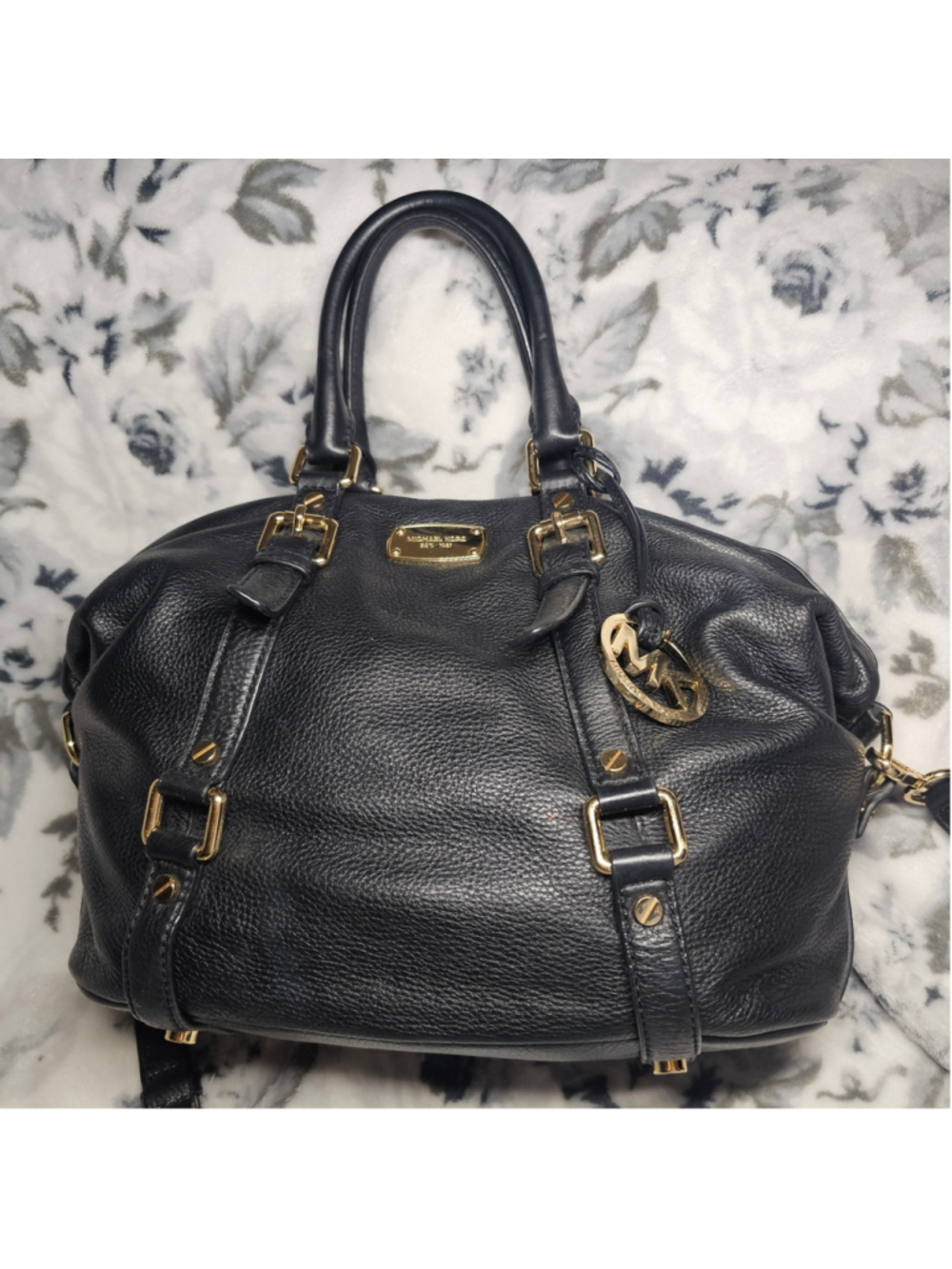 EUC MICHAEL KORS Black Pebbled Leather Buckle Satchel Crossbody Bag